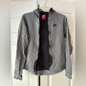 Nike sweatshirt